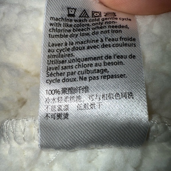 Barefoot Dreams Cozy Chic Youth Robe size 12/14 in cream Soft and cozy - Picture 8 of 9